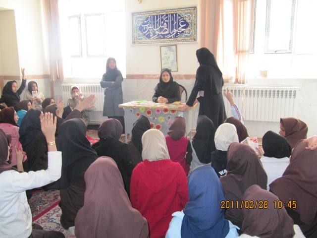 تشکیل جلسات آموزشی بلوغ و تغذیه در مدارس راهنمایی شهرستان سرپلذهاب 2