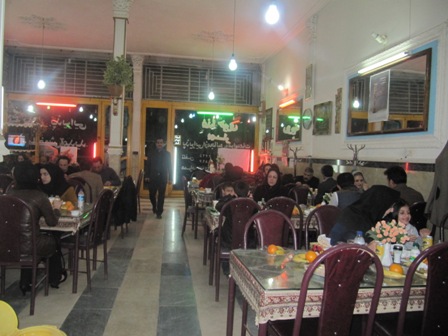 همنشینی صمیمی فعالان جامعه پزشکی در ضیافت شام به میزبانی شبکه بهداشت و درمان شهرستان سرپل ذهاب 6